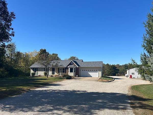 10.4 Acres of Recreational Land with Home for Sale in Decatur, Illinois