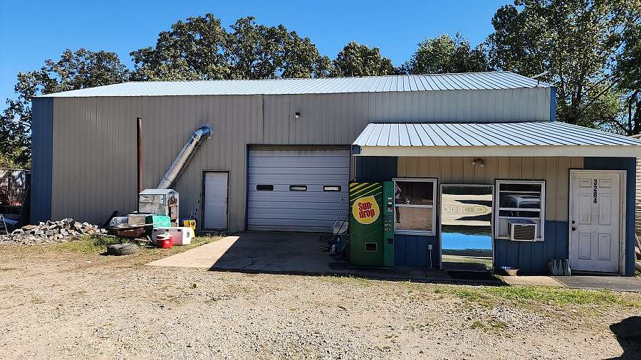 3.5 Acres of Improved Residential Land for Sale in Doniphan, Missouri