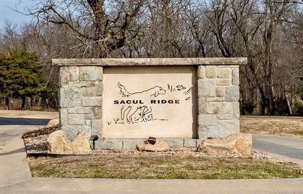 5 Acres of Residential Land for Sale in Bartlesville, Oklahoma
