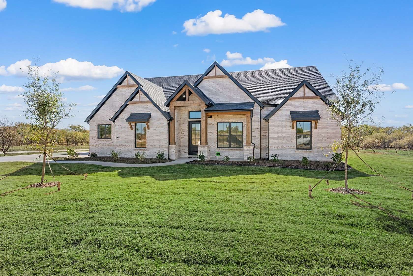 2.89 Acres of Land with Home for Sale in Aledo, Texas