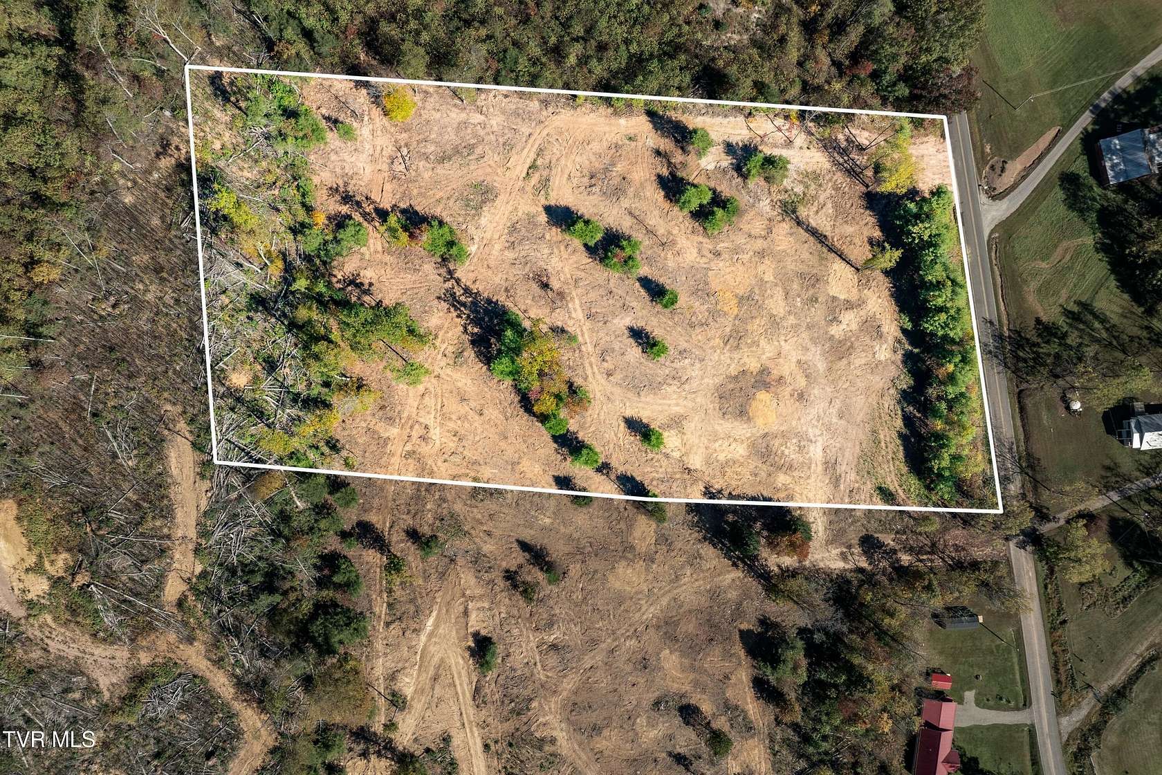 4.4 Acres of Residential Land for Sale in Mountain City, Tennessee