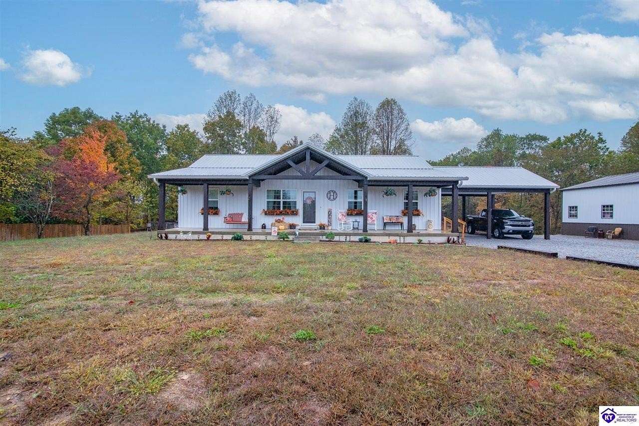 9.72 Acres of Residential Land with Home for Sale in Mount Sherman, Kentucky