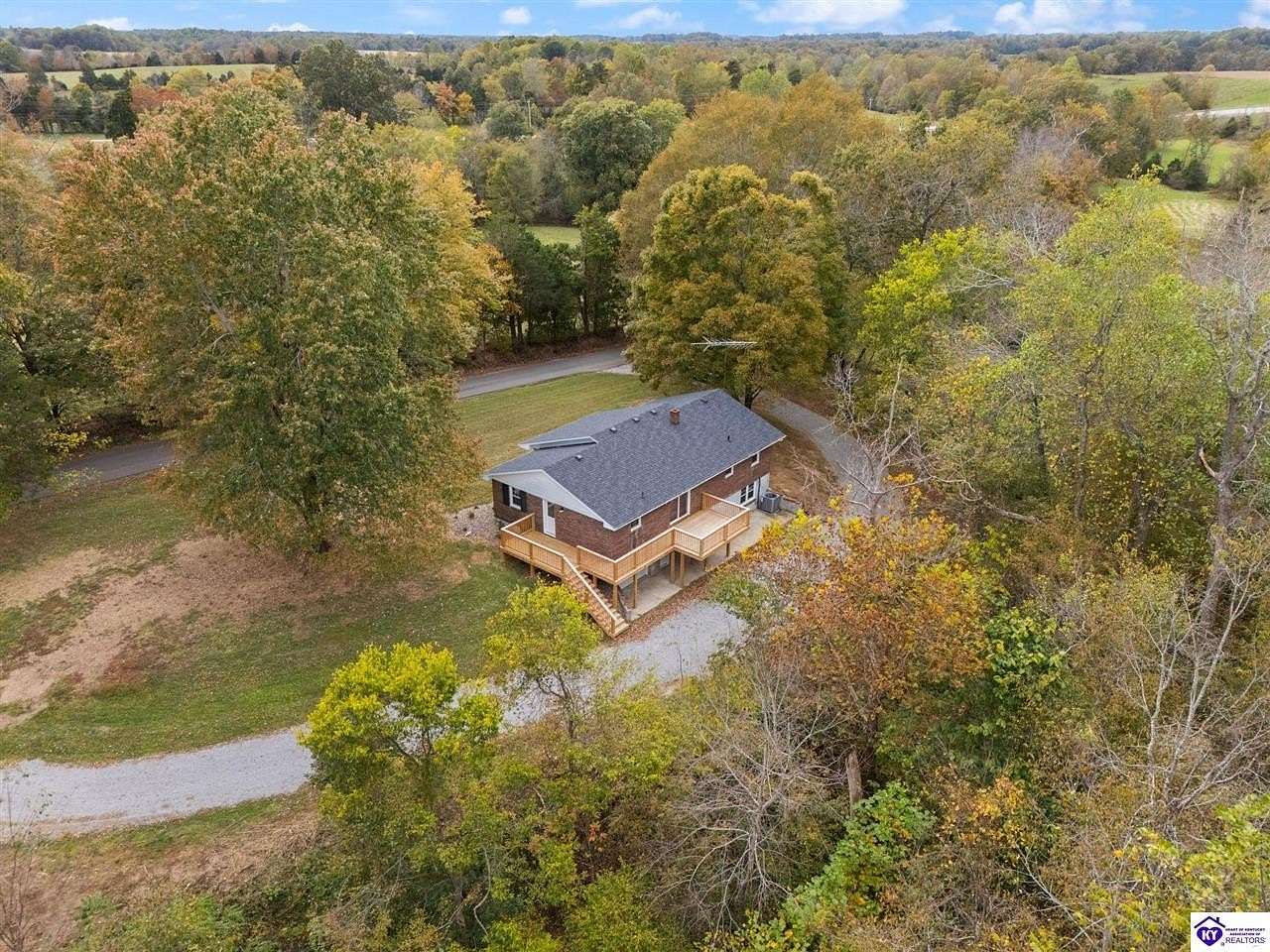 15 Acres of Land with Home for Sale in Campbellsville, Kentucky