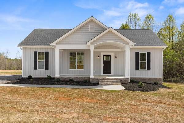 1.5 Acres of Land with Home for Sale in Farmville, Virginia
