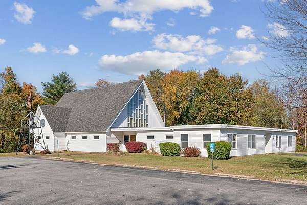2.59 Acres of Improved Mixed-Use Land for Sale in Randolph, Maine