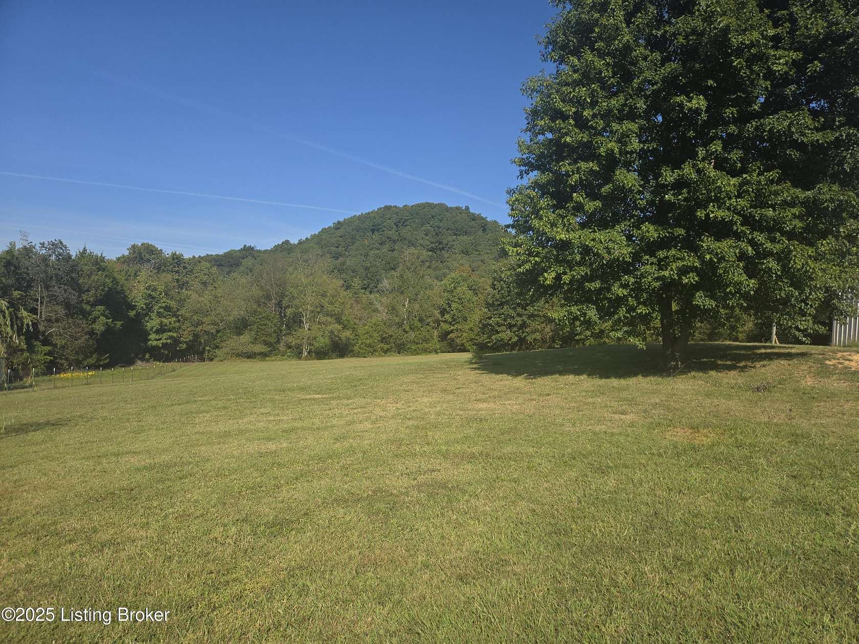 4.24 Acres of Residential Land with Home for Sale in Lebanon Junction, Kentucky