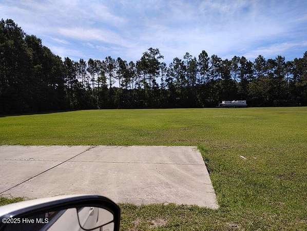 1 Acre of Residential Land for Sale in Holly Ridge, North Carolina