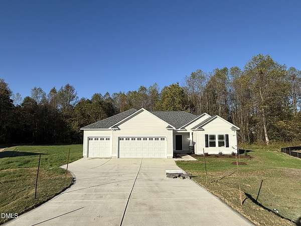 1.75 Acres of Residential Land with Home for Sale in Four Oaks, North Carolina