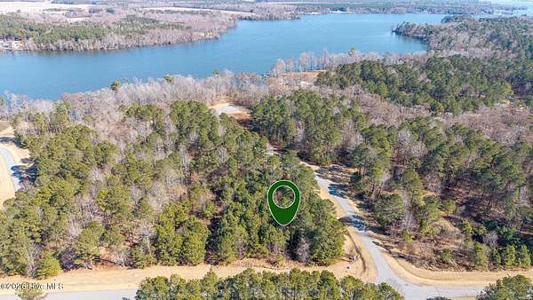 0.9 Acres of Residential Land for Sale in Edenton, North Carolina