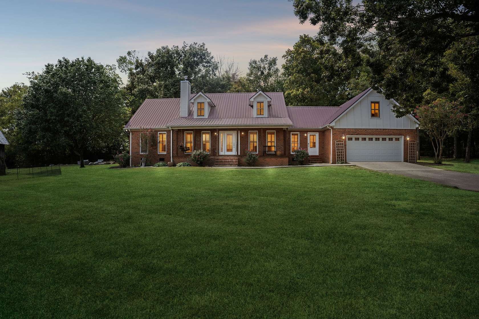 7 Acres of Residential Land with Home for Sale in Murfreesboro, Tennessee