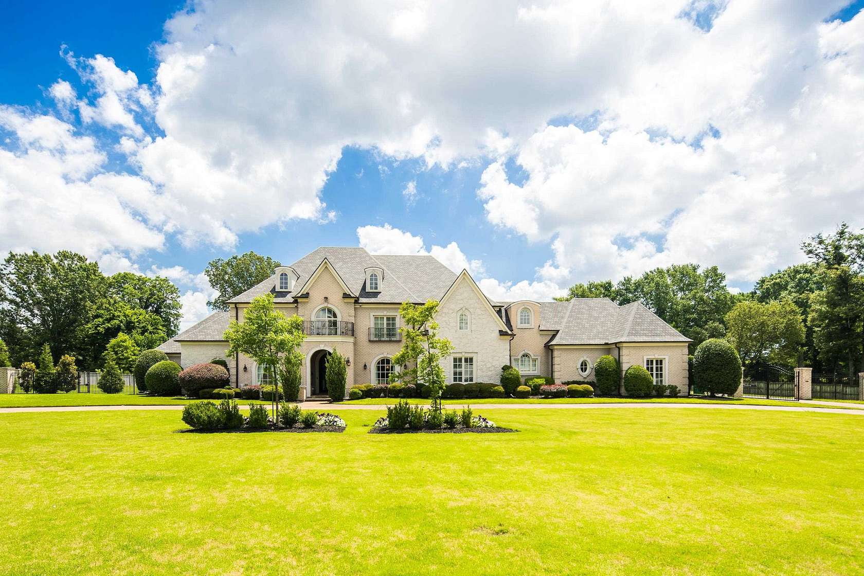 2 Acres of Land with Home for Sale in Germantown, Tennessee