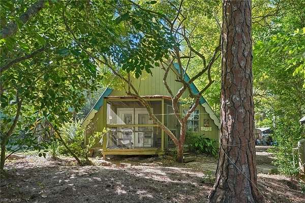 2.73 Acres of Residential Land with Home for Sale in Naples, Florida