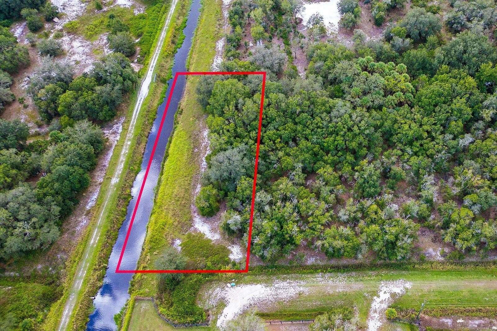 1.25 Acres of Land for Sale in Okeechobee, Florida