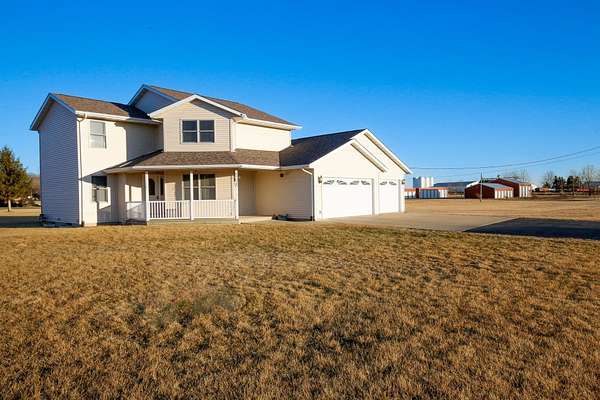 2.3 Acres of Land with Home for Sale in Milledgeville, Illinois