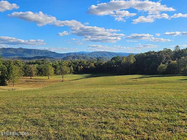 7.5 Acres of Land for Sale in Maryville, Tennessee