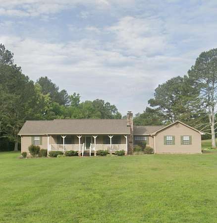 4 Acres of Residential Land with Home for Sale in Charleston, Tennessee