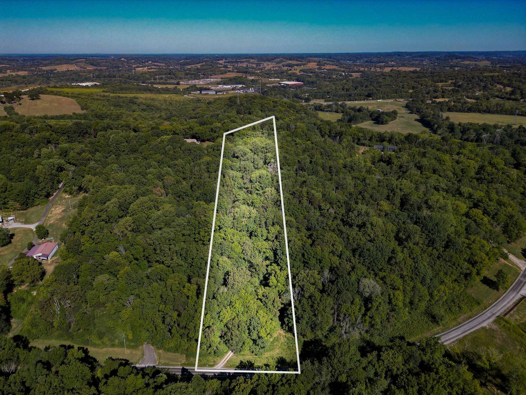 6.23 Acres of Residential Land with Home for Sale in Columbia, Tennessee