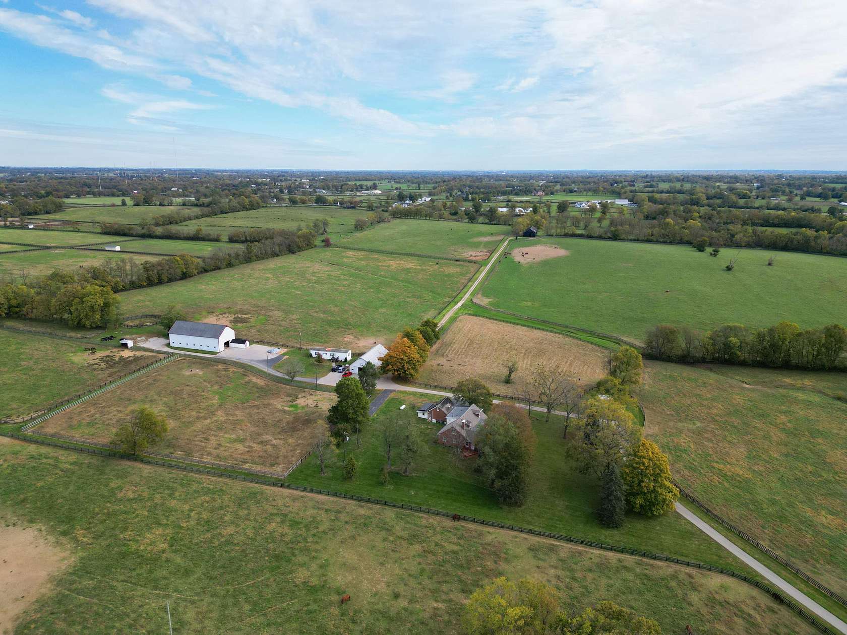 197 Acres of Land with Home for Sale in Lexington, Kentucky