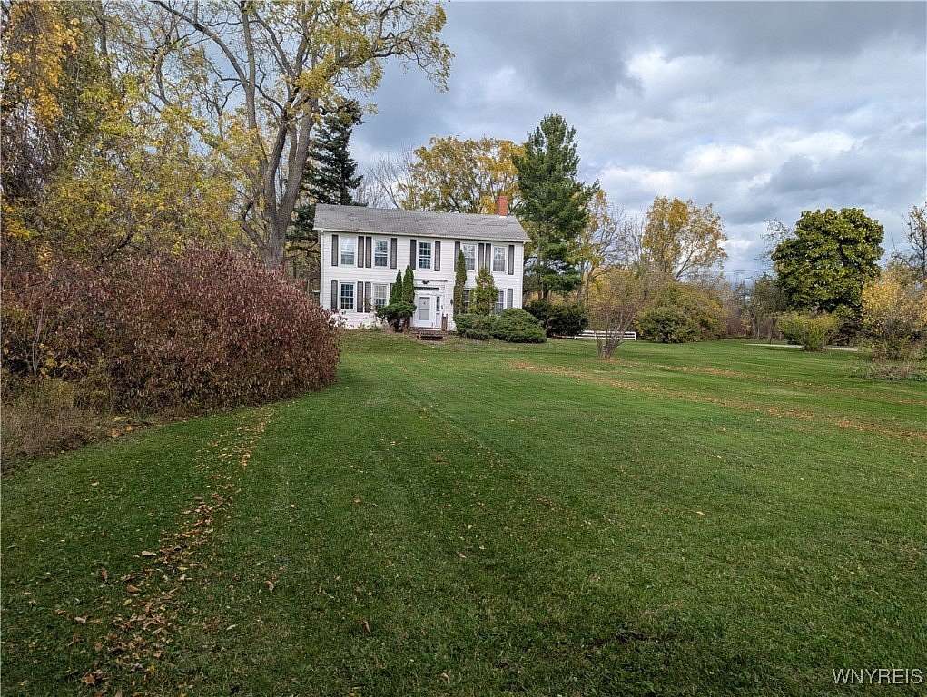 5 Acres of Residential Land with Home for Sale in Wilson, New York
