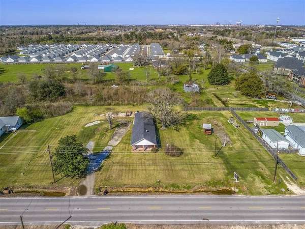 1 Acre of Residential Land for Sale in Lake Charles, Louisiana