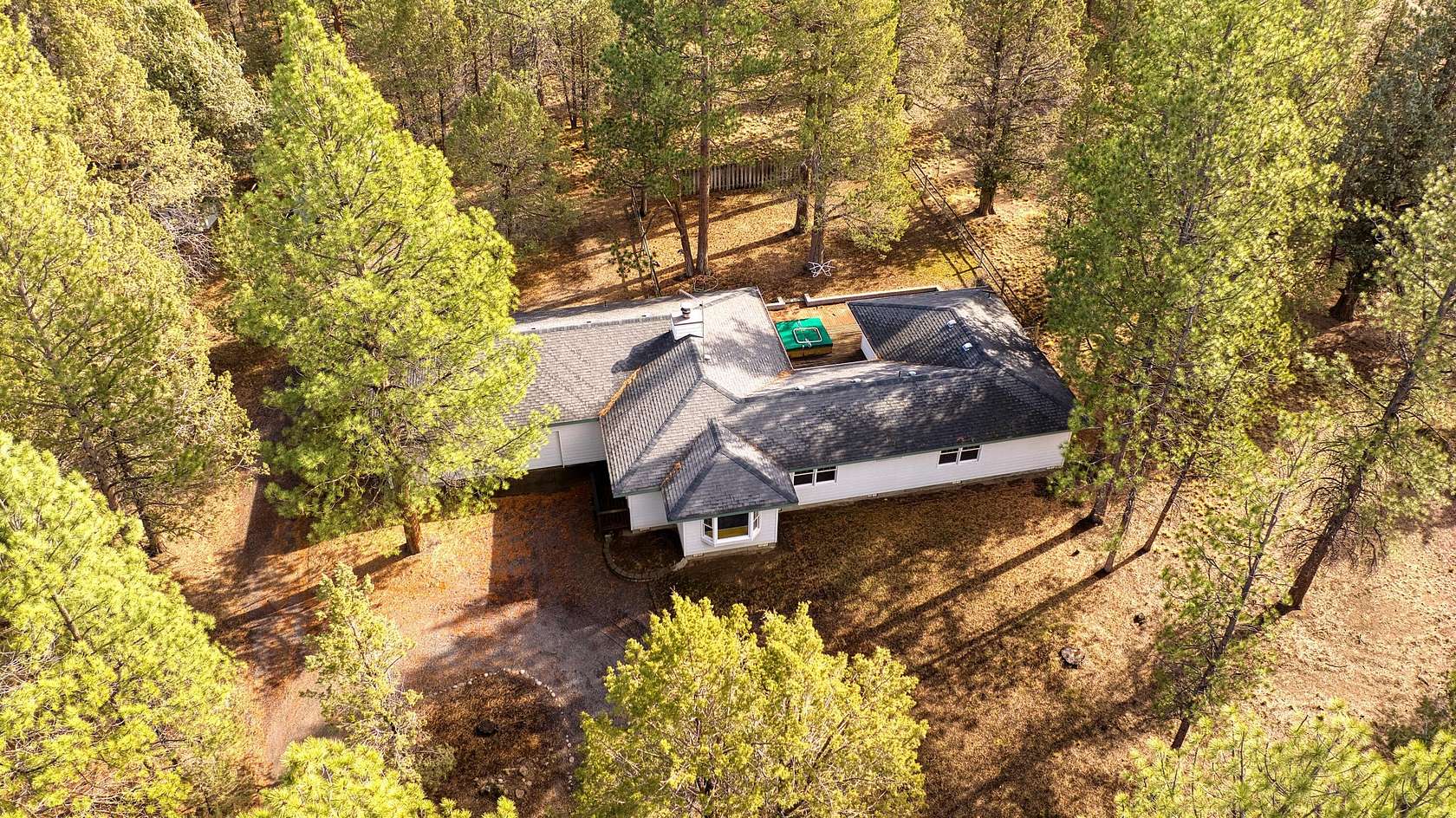 2.48 Acres of Residential Land with Home for Sale in Bend, Oregon