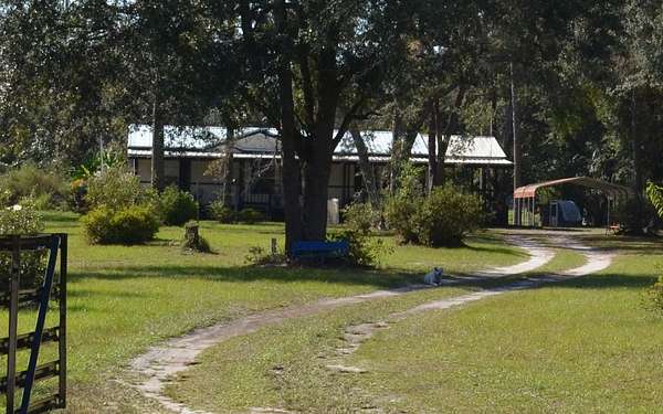 4 Acres of Residential Land with Home for Sale in O'Brien, Florida