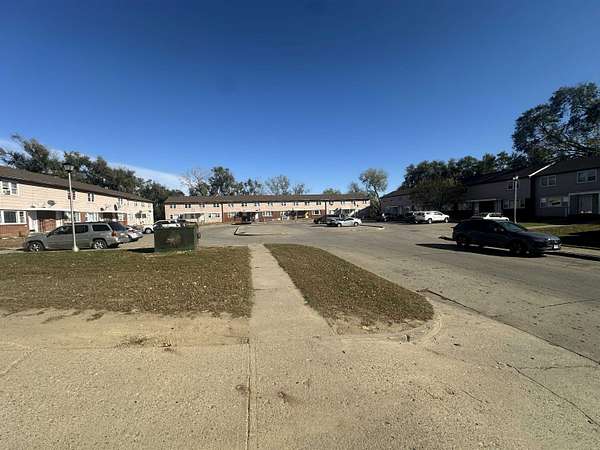 3.37 Acres of Improved Residential Land for Sale in Sioux City, Iowa