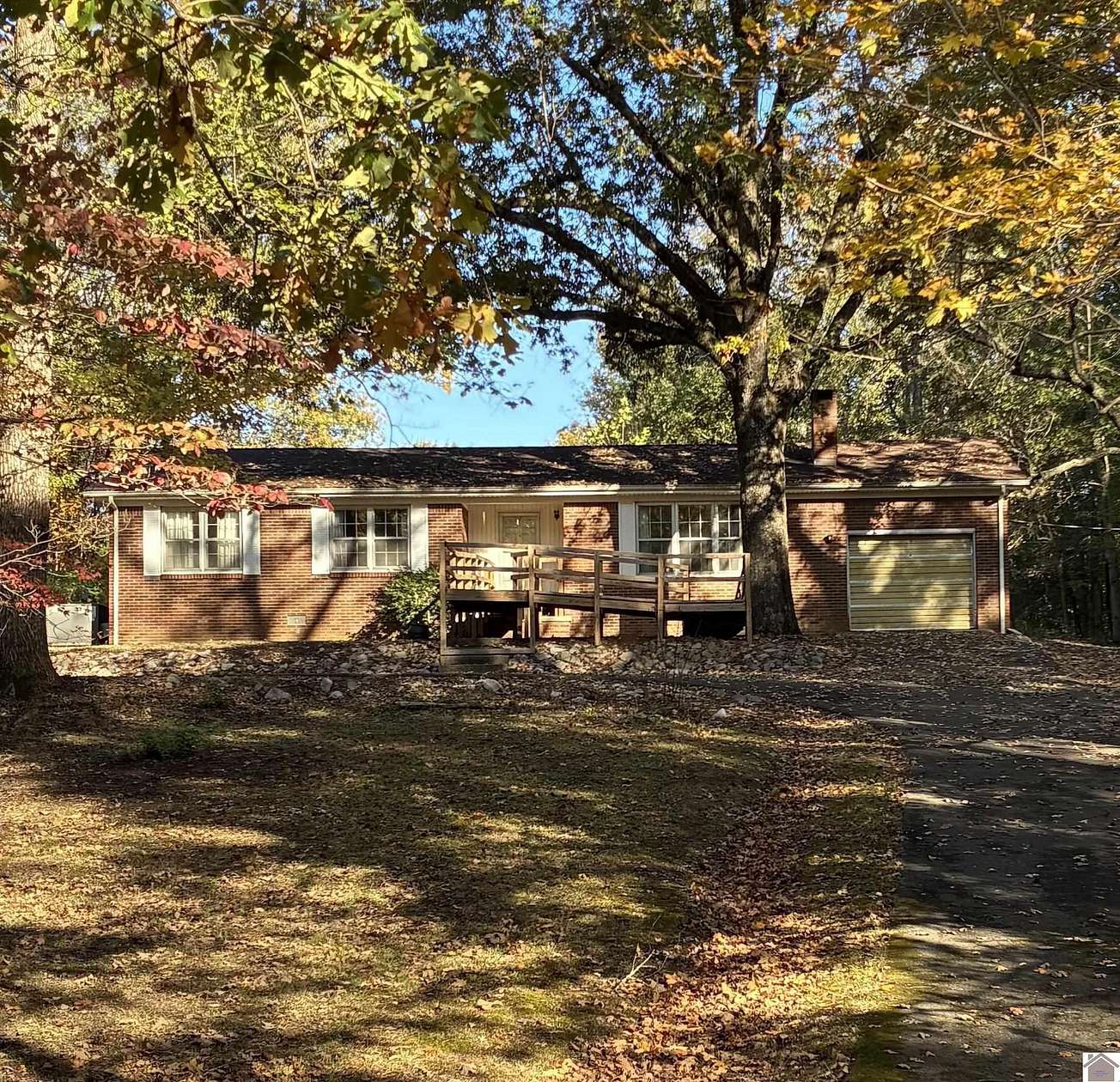 1.6 Acres of Land with Home for Sale in Hickory, Kentucky