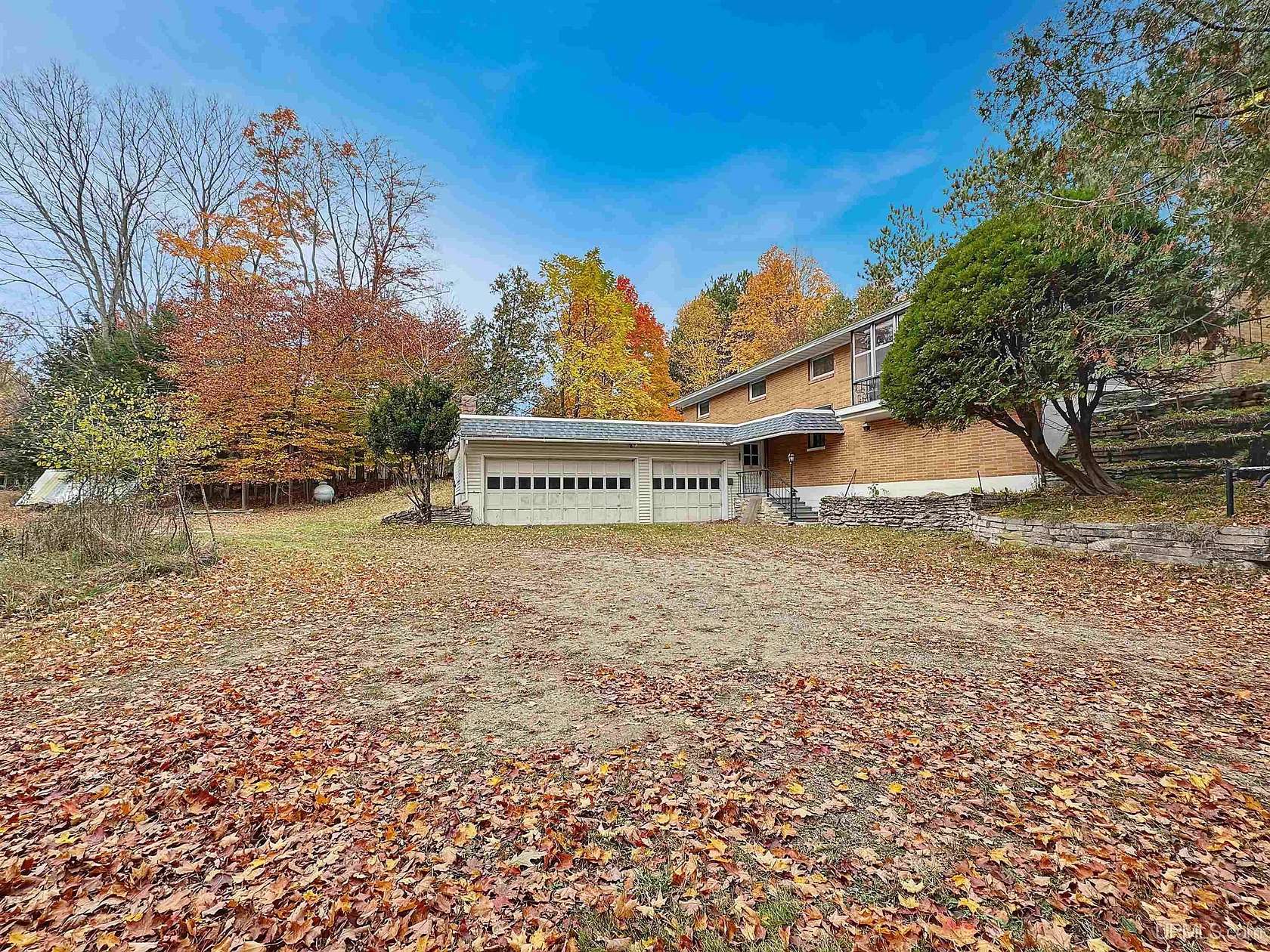 7.85 Acres of Residential Land with Home for Sale in Escanaba, Michigan