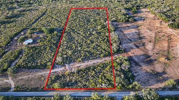 8 Acres of Residential Land for Sale in Tuleta, Texas