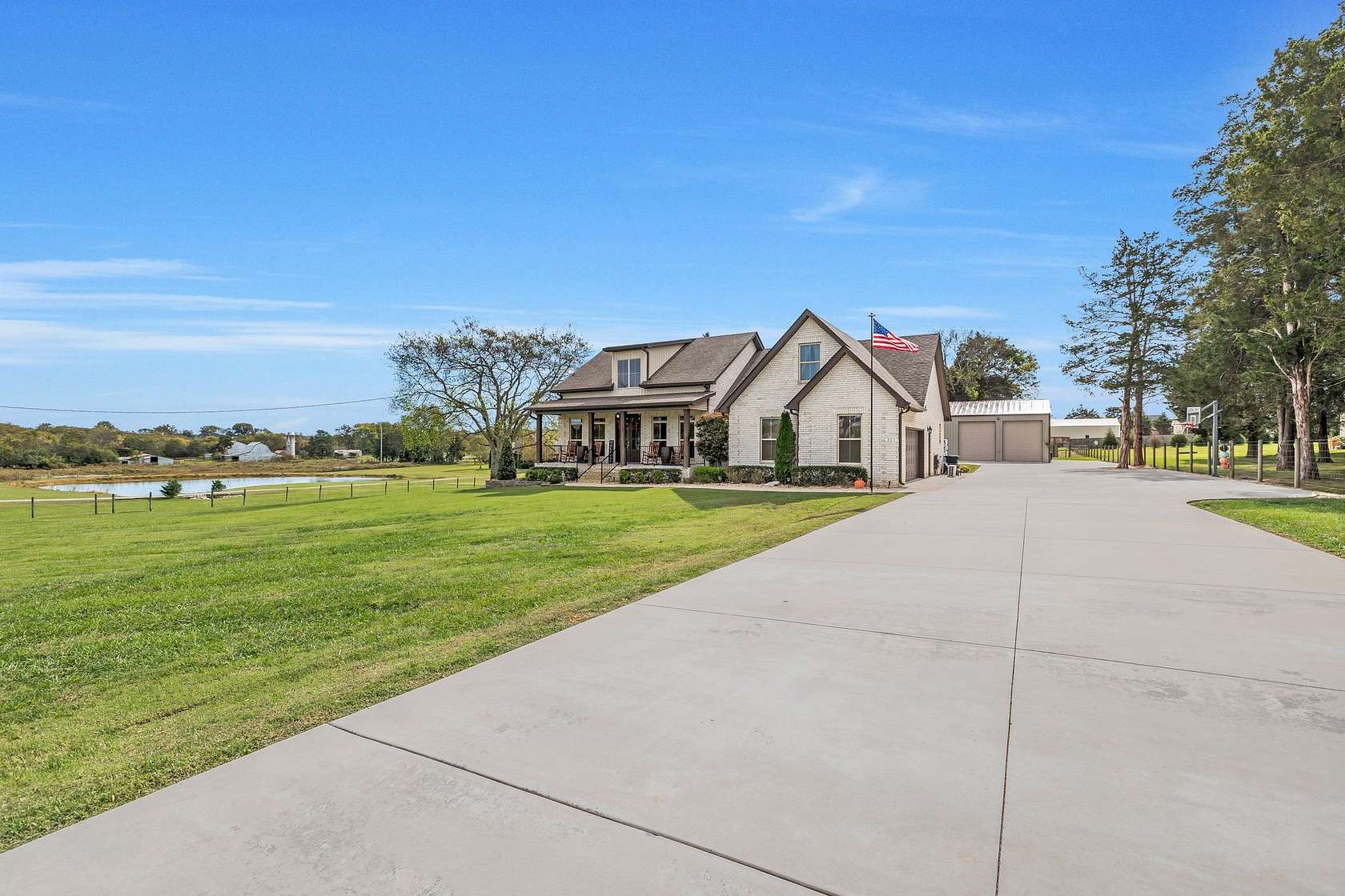 2.15 Acres of Residential Land with Home for Sale in Shelbyville, Tennessee