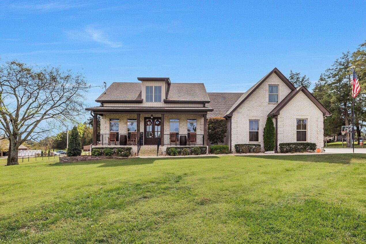 2.15 Acres of Residential Land with Home for Sale in Shelbyville, Tennessee