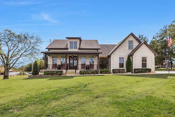 2.15 Acres of Residential Land with Home for Sale in Shelbyville, Tennessee