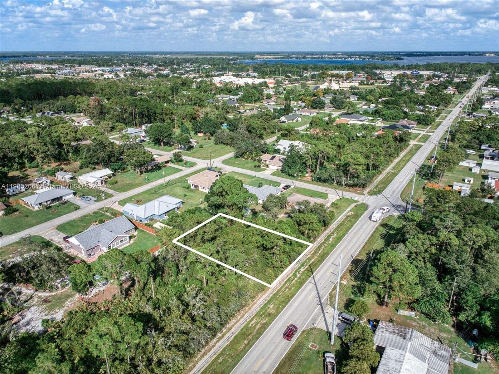 0.23 Acres of Residential Land for Sale in Sebring, Florida