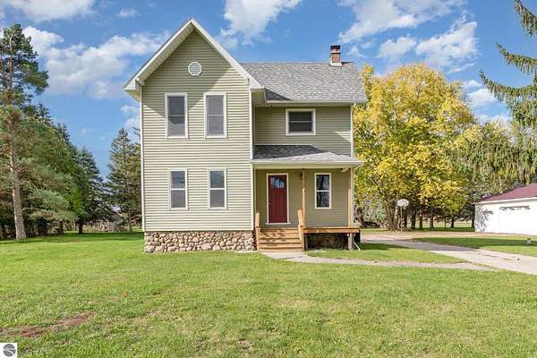 2.77 Acres of Residential Land with Home for Sale in Alma, Michigan