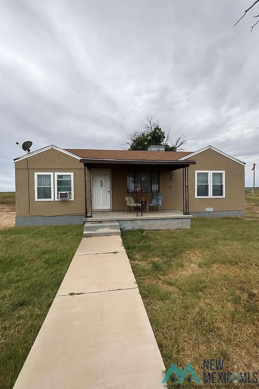 5 Acres of Residential Land with Home for Sale in Artesia, New Mexico