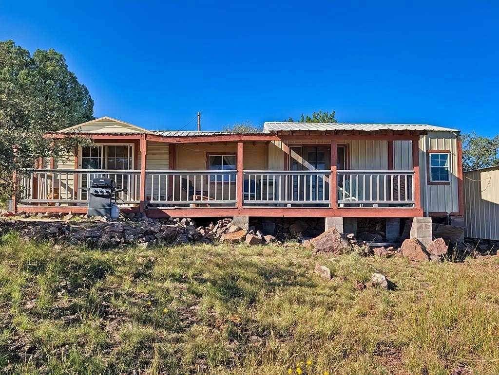 5.52 Acres of Residential Land with Home for Sale in Fort Davis, Texas