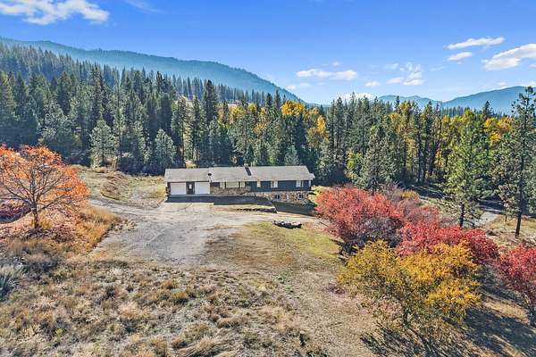 18 Acres of Land with Home for Sale in Colville, Washington