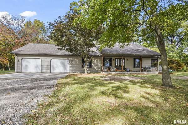 2 Acres of Residential Land with Home for Sale in Jacksonville, Illinois