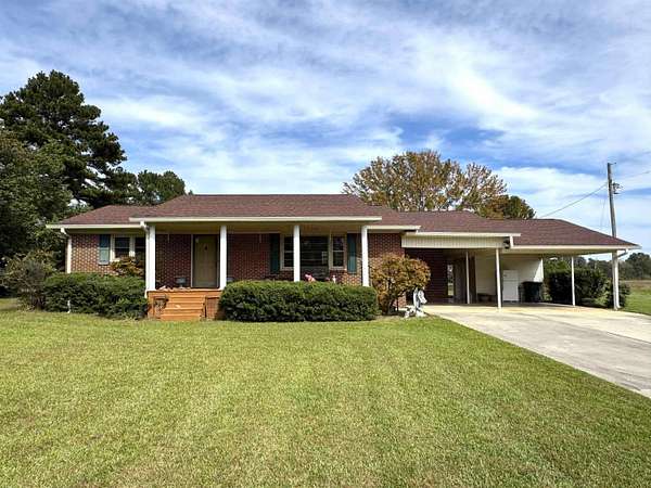 2 Acres of Residential Land with Home for Sale in Tuscumbia, Alabama