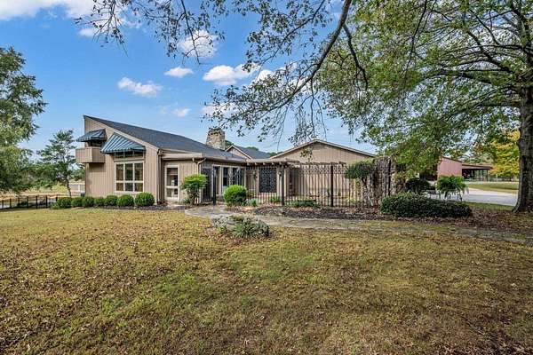 8 Acres of Land with Home for Sale in Vinemont, Alabama