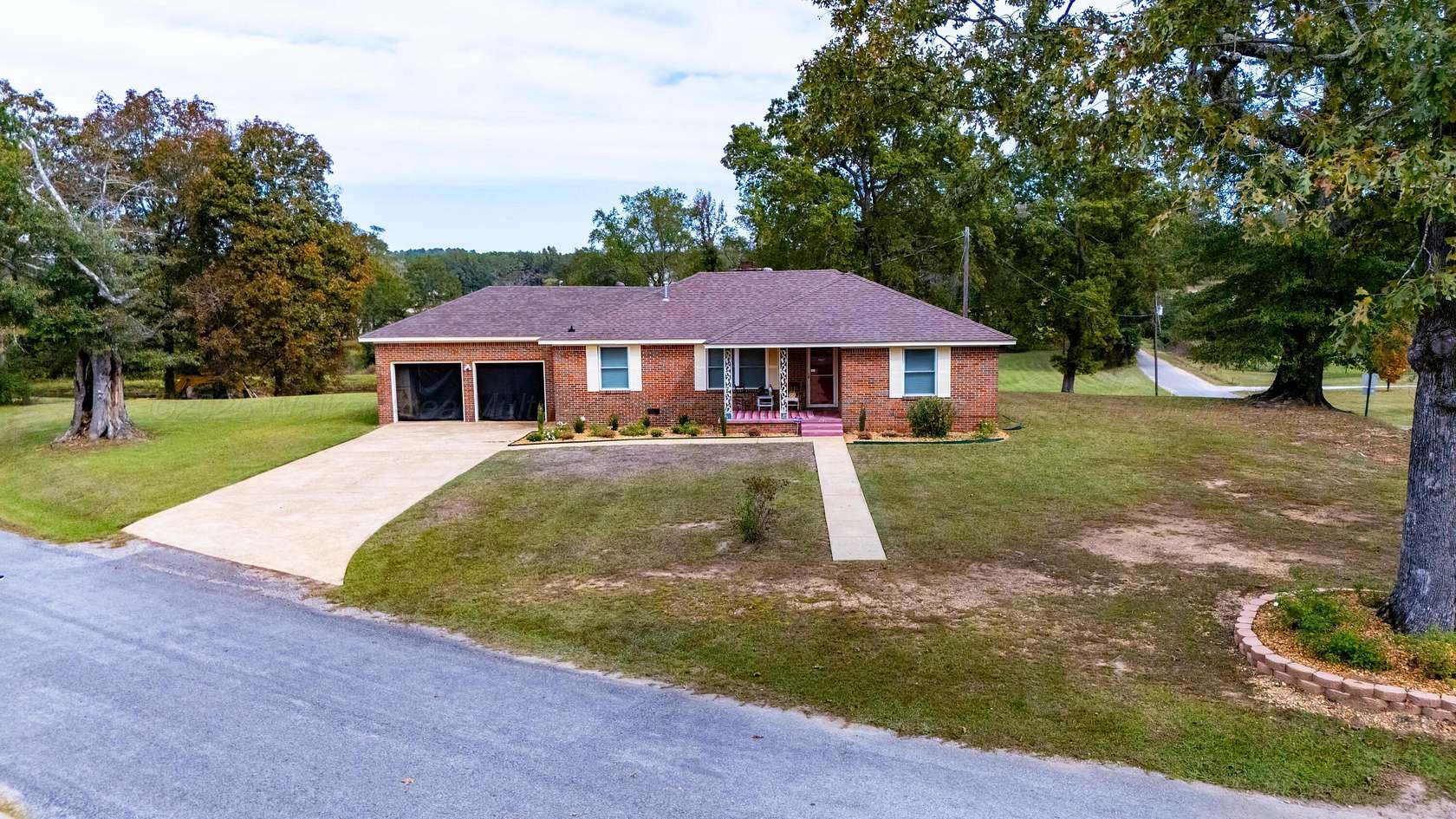 5 Acres of Residential Land with Home for Sale in Winfield, Alabama