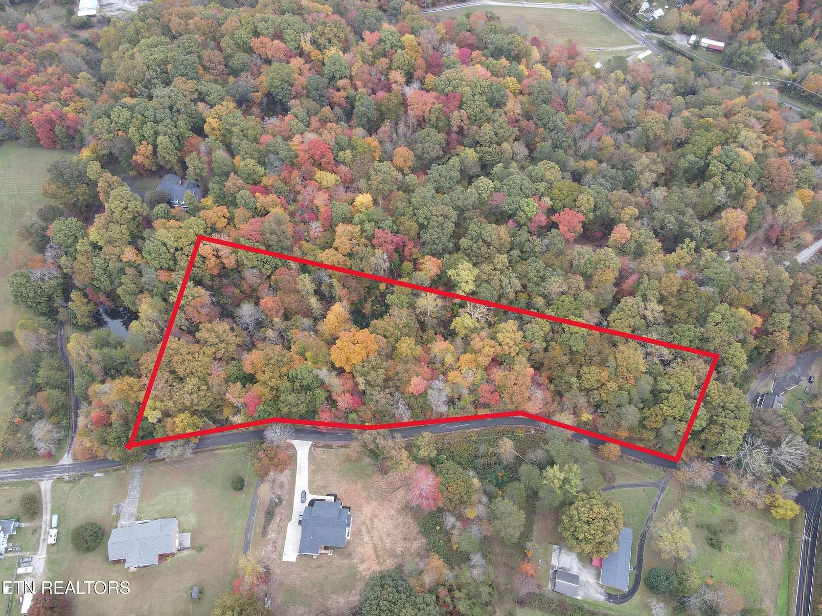 1.38 Acres of Residential Land for Sale in Clinton, Tennessee