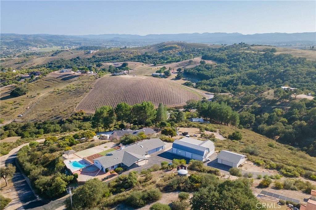 4.46 Acres of Residential Land with Home for Sale in Paso Robles, California