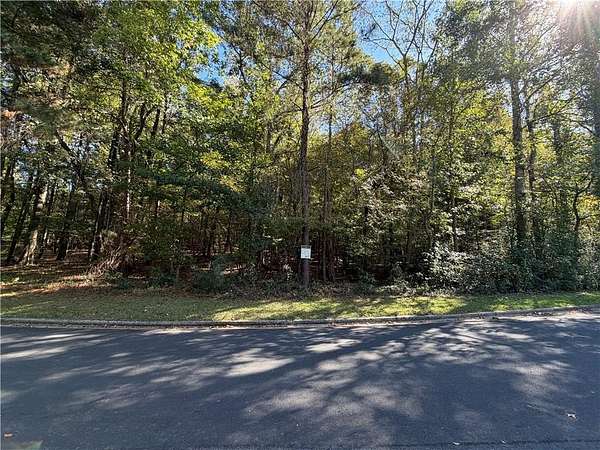 1 Acre of Residential Land for Sale in Phenix City, Alabama