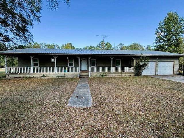 3 Acres of Residential Land with Home for Sale in Linden, Alabama