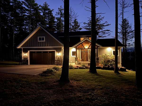 10.5 Acres of Land with Home for Sale in Two Harbors, Minnesota