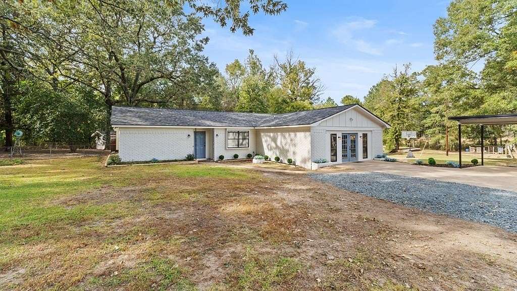 1.82 Acres of Residential Land with Home for Sale in Maud, Texas