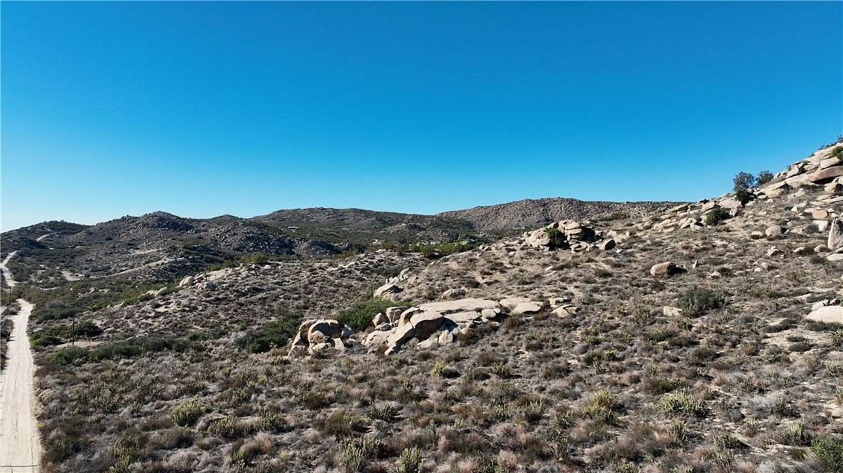 11 Acres of Land for Sale in Aguanga, California