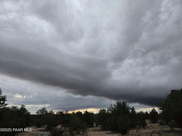 10.5 Acres of Land for Sale in Seligman, Arizona